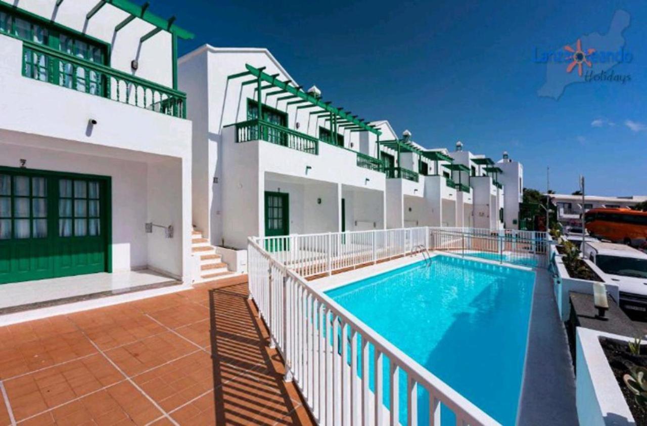 Beautiful Spacious 1-Bed Apartment With Aircon Puerto del Carmen  Bagian luar foto