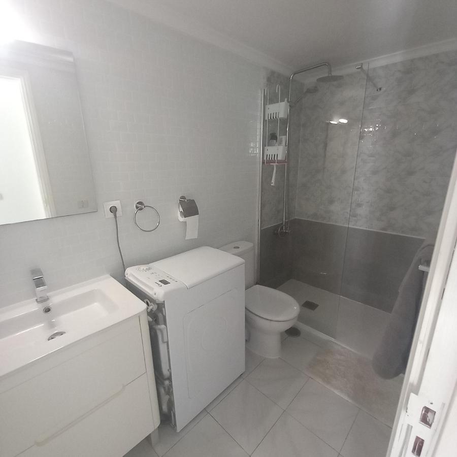 Beautiful Spacious 1-Bed Apartment With Aircon Puerto del Carmen  Bagian luar foto